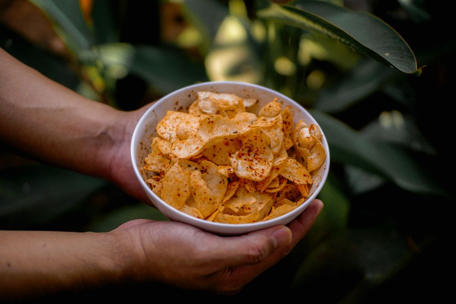 Cách làm ô mai sấu cay giòn rụm, ngon đúng điệu tại nhà