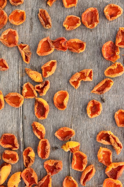 Bí quyết tự làm mơ mặn ngọt làm quà cực ngon và ý nghĩa